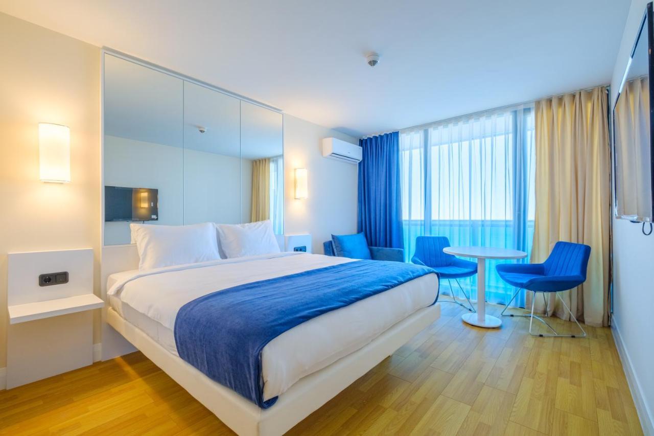 Orbi City Hotel Official D Block Батуми Екстериор снимка