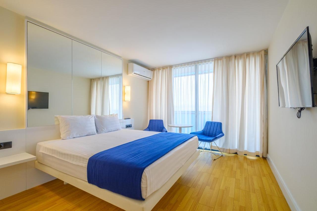 Orbi City Hotel Official D Block Батуми Екстериор снимка