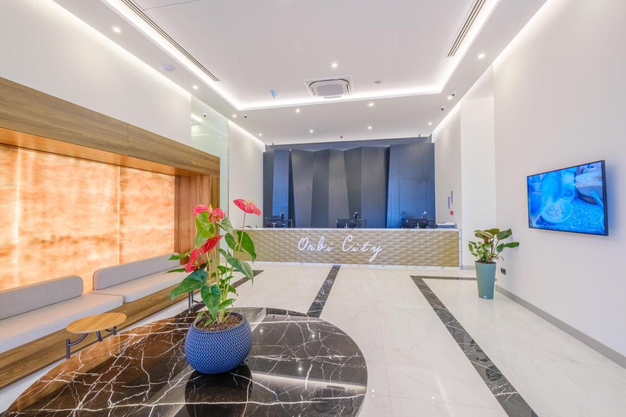 Orbi City Hotel Official D Block Батуми Екстериор снимка