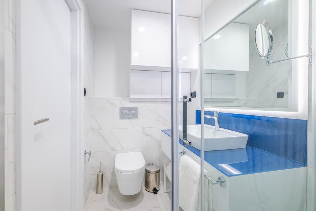 Orbi City Hotel Official D Block Батуми Екстериор снимка