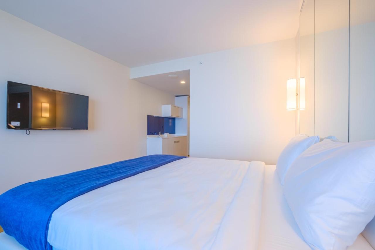 Orbi City Hotel Official D Block Батуми Екстериор снимка