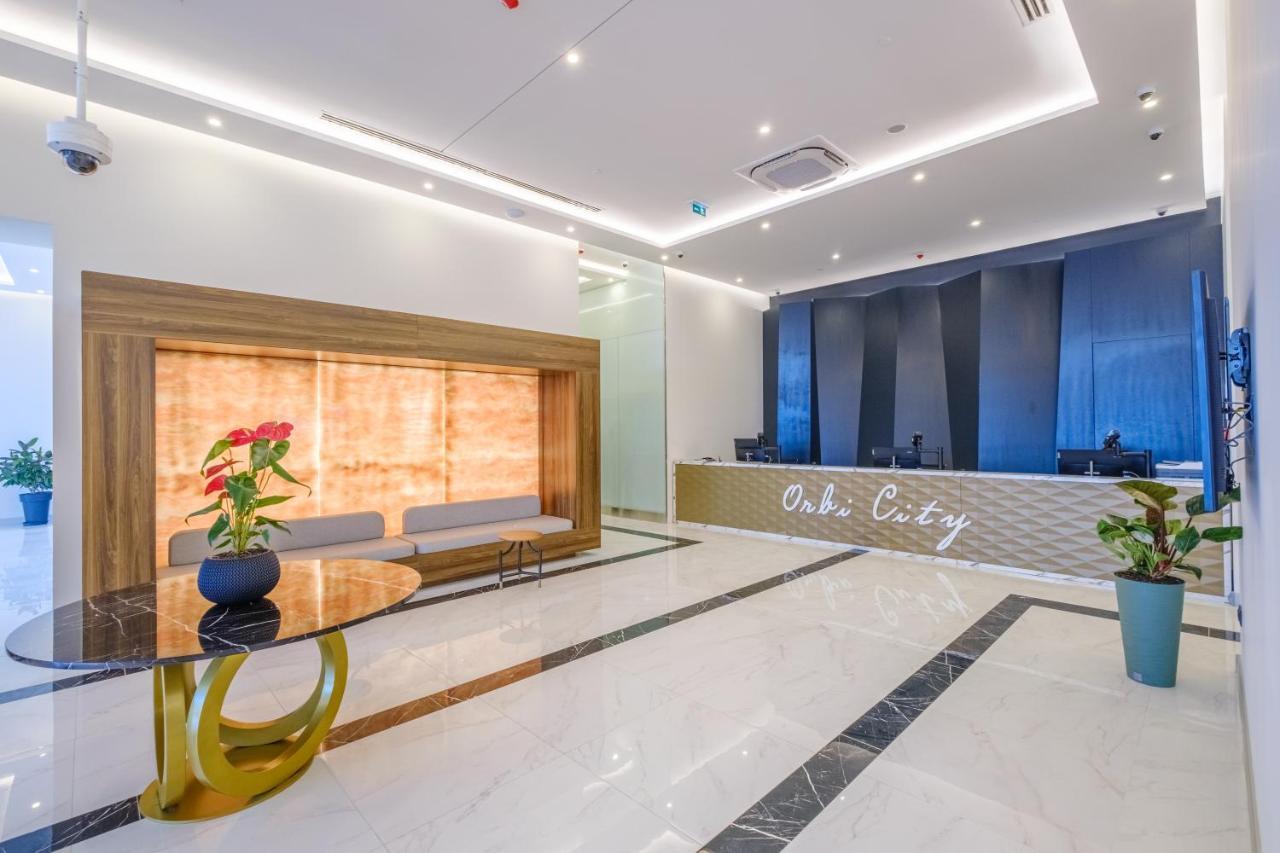 Orbi City Hotel Official D Block Батуми Екстериор снимка
