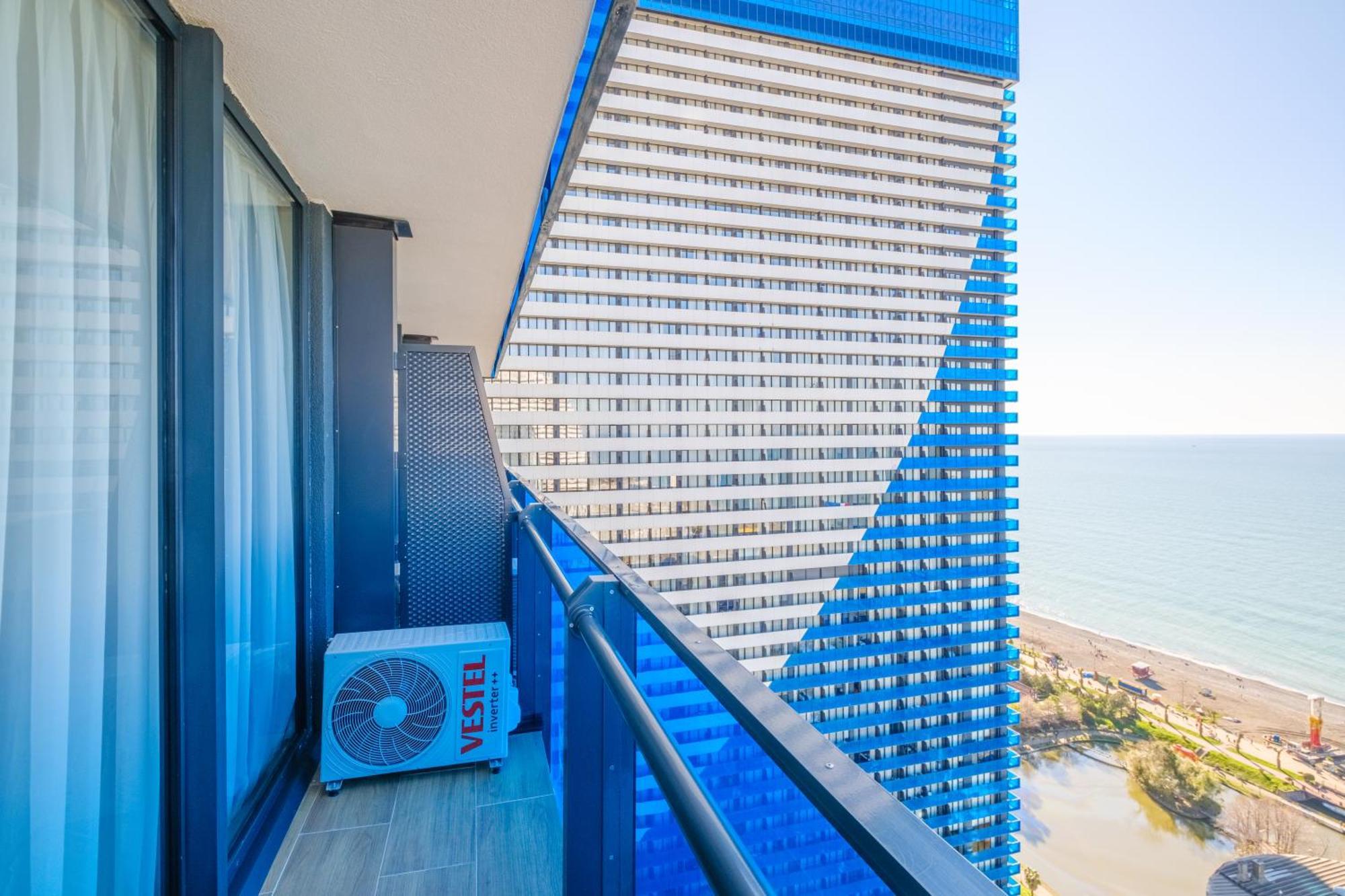 Orbi City Hotel Official D Block Батуми Екстериор снимка