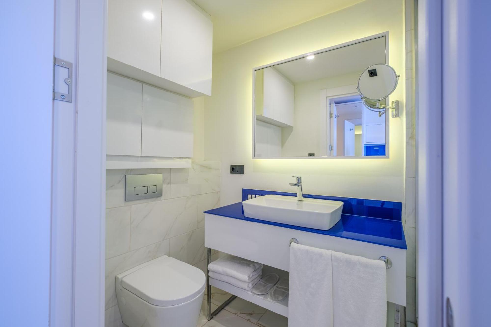 Orbi City Hotel Official D Block Батуми Екстериор снимка