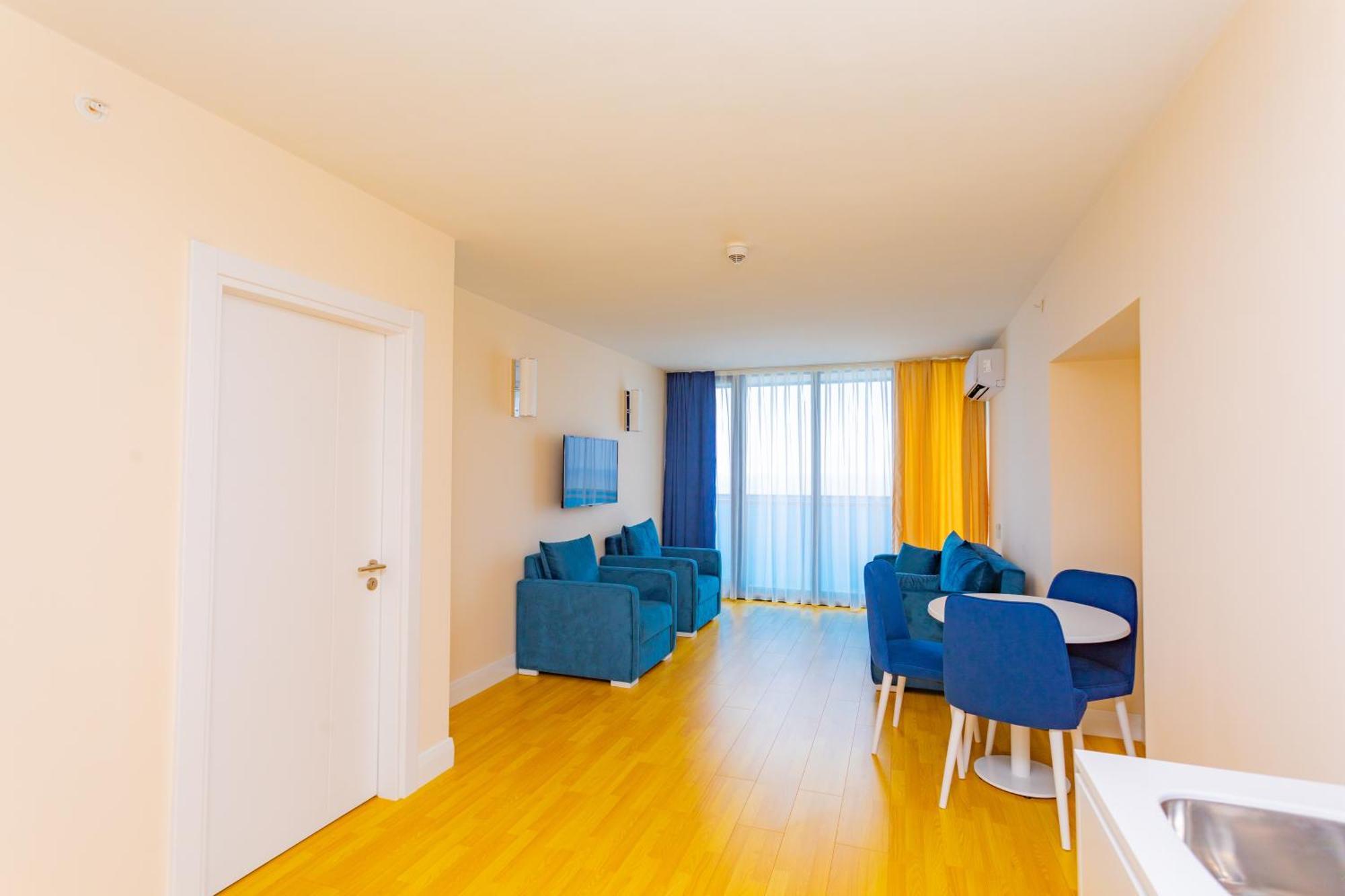 Orbi City Hotel Official D Block Батуми Екстериор снимка