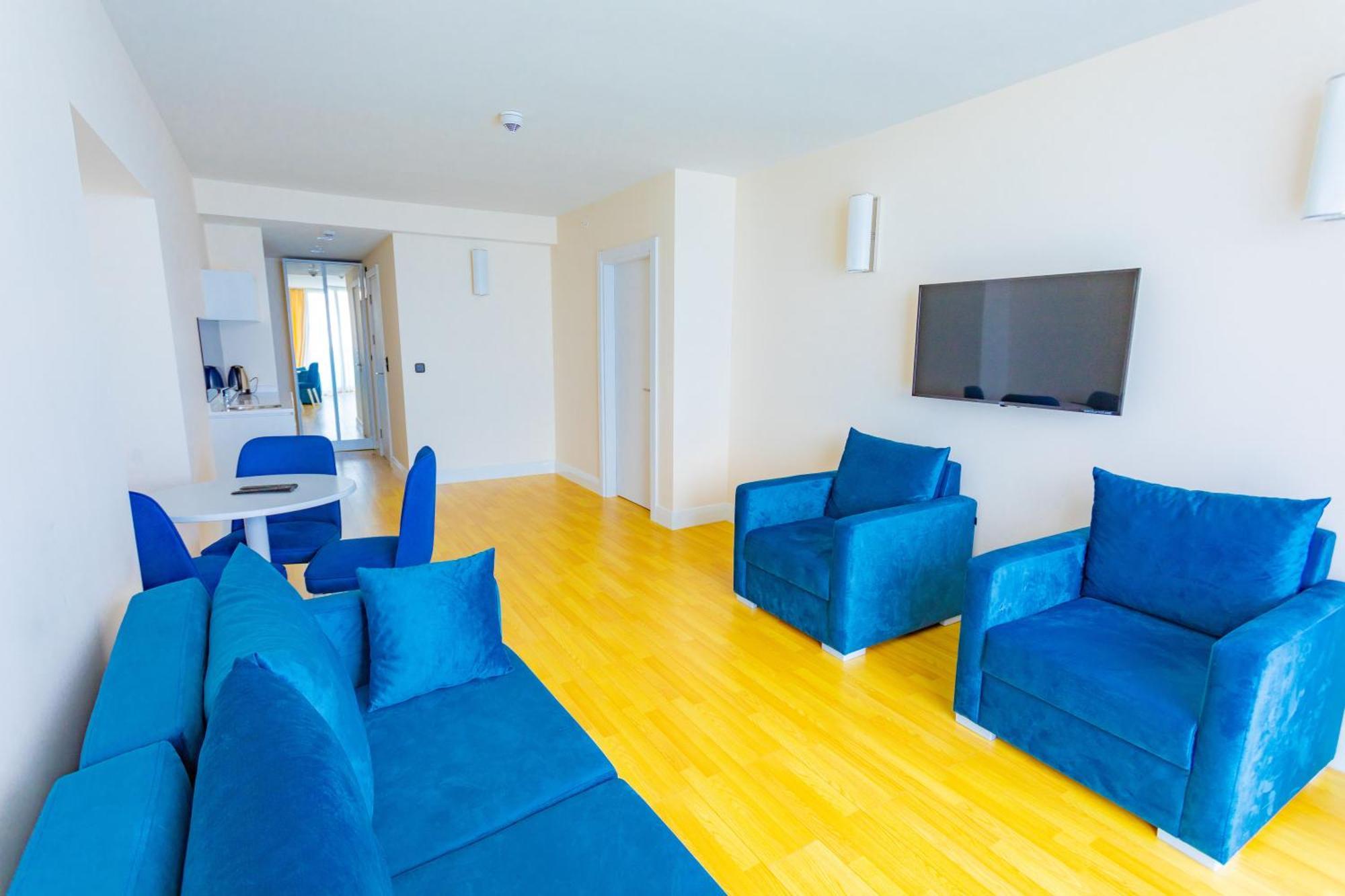Orbi City Hotel Official D Block Батуми Екстериор снимка