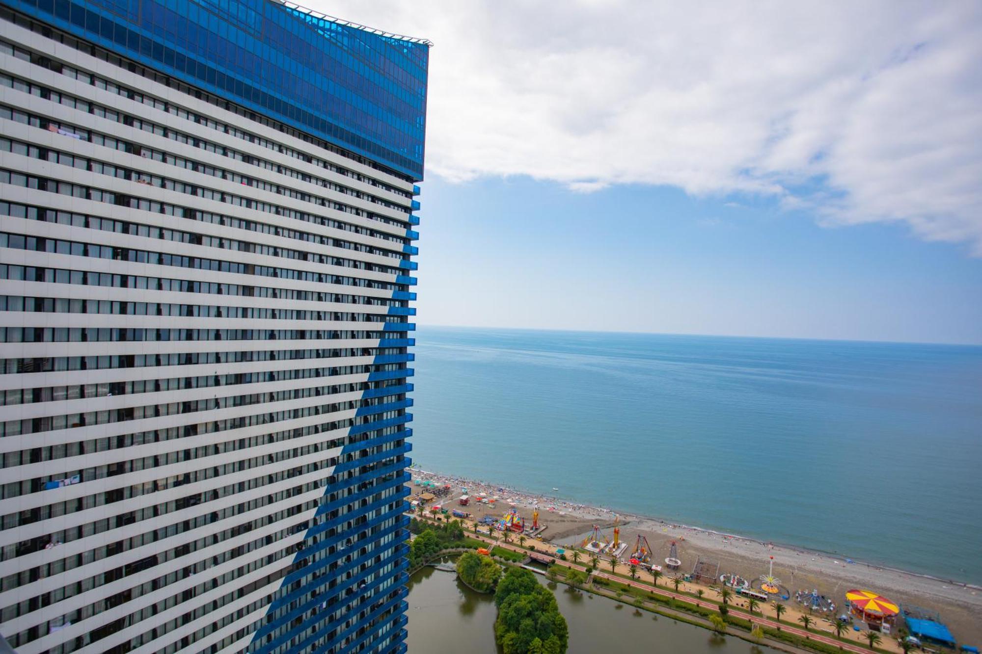 Orbi City Hotel Official D Block Батуми Екстериор снимка